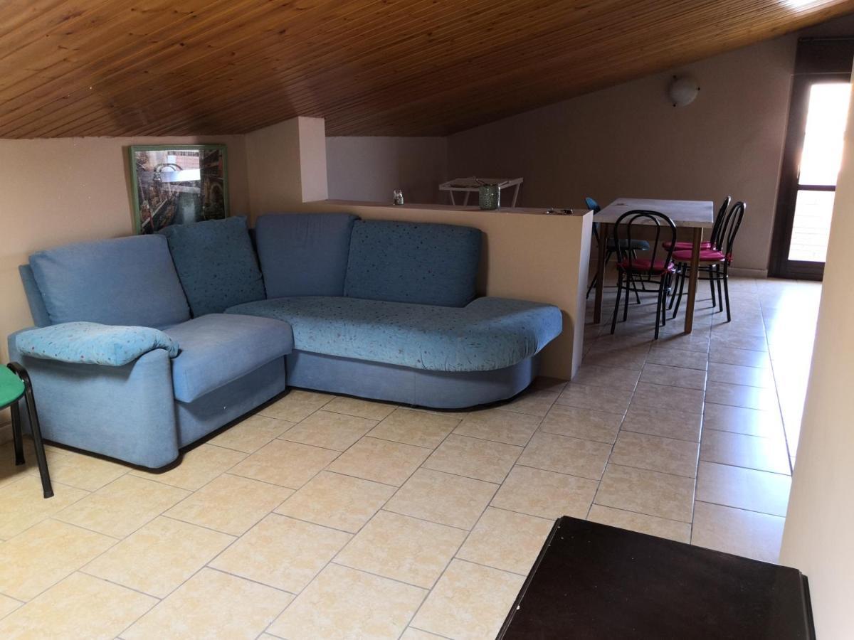 La Mansardina Apartment Сулмона Екстериор снимка